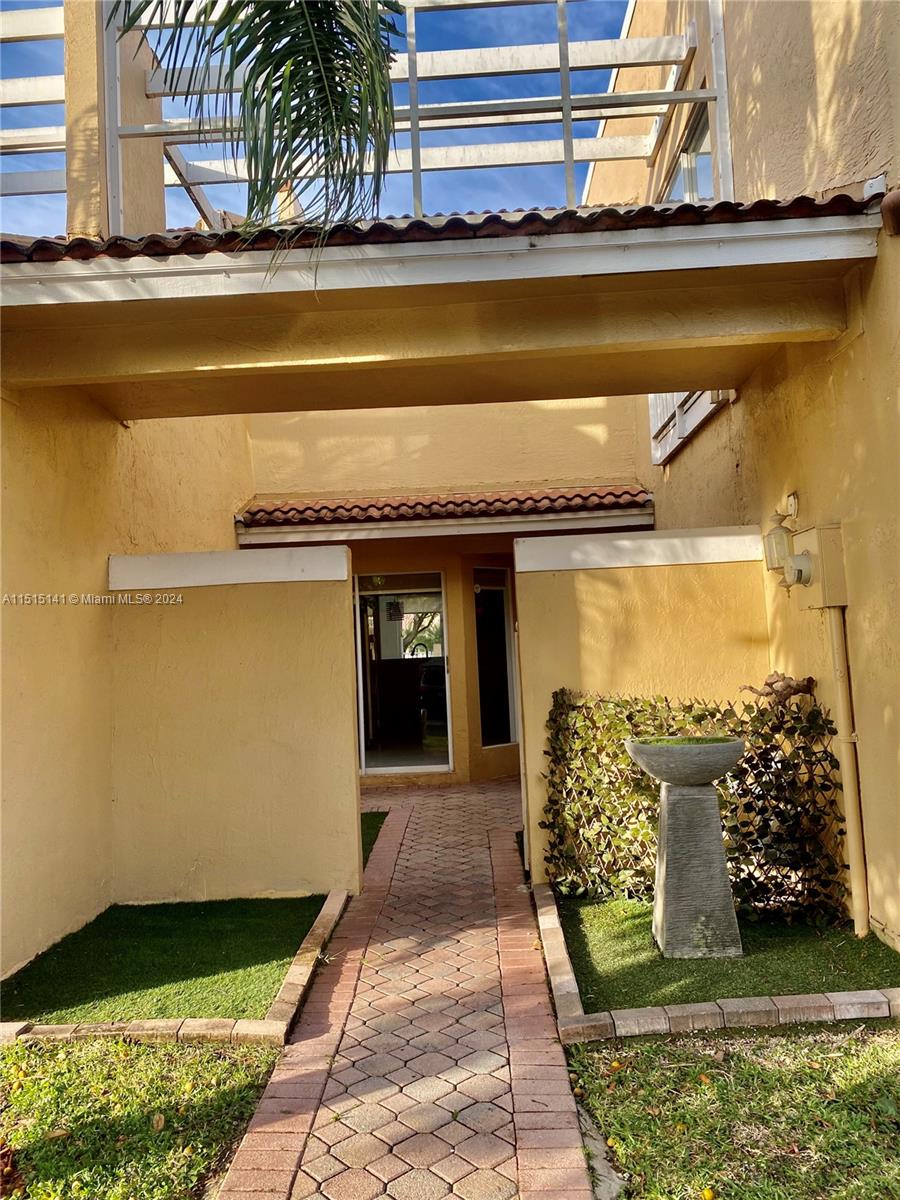 DORAL COVE - Residential Lease
