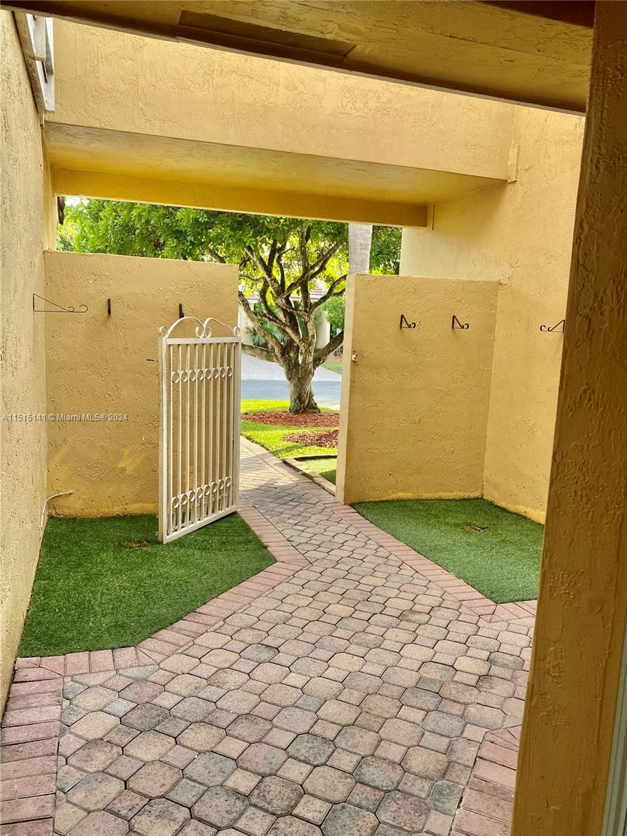 DORAL COVE - Residential Lease