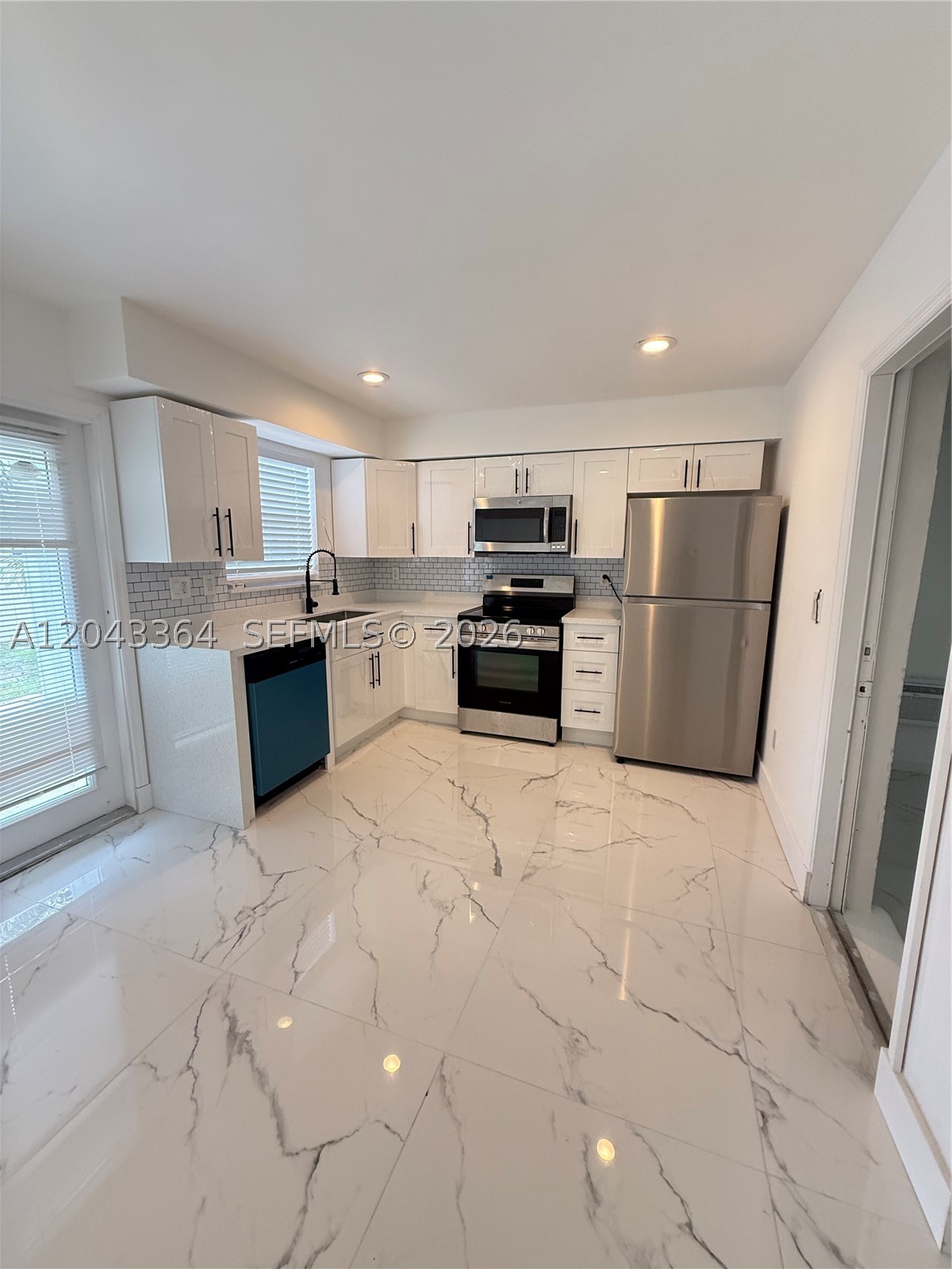 SOUTHERN BLVD PINES - Residential