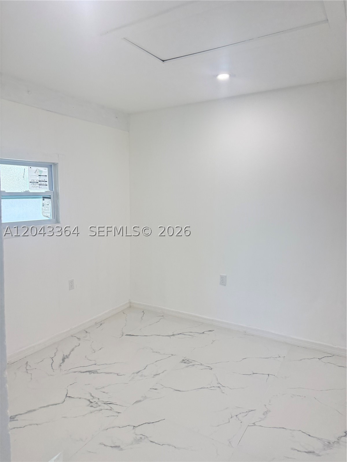 SOUTHERN BLVD PINES - Residential
