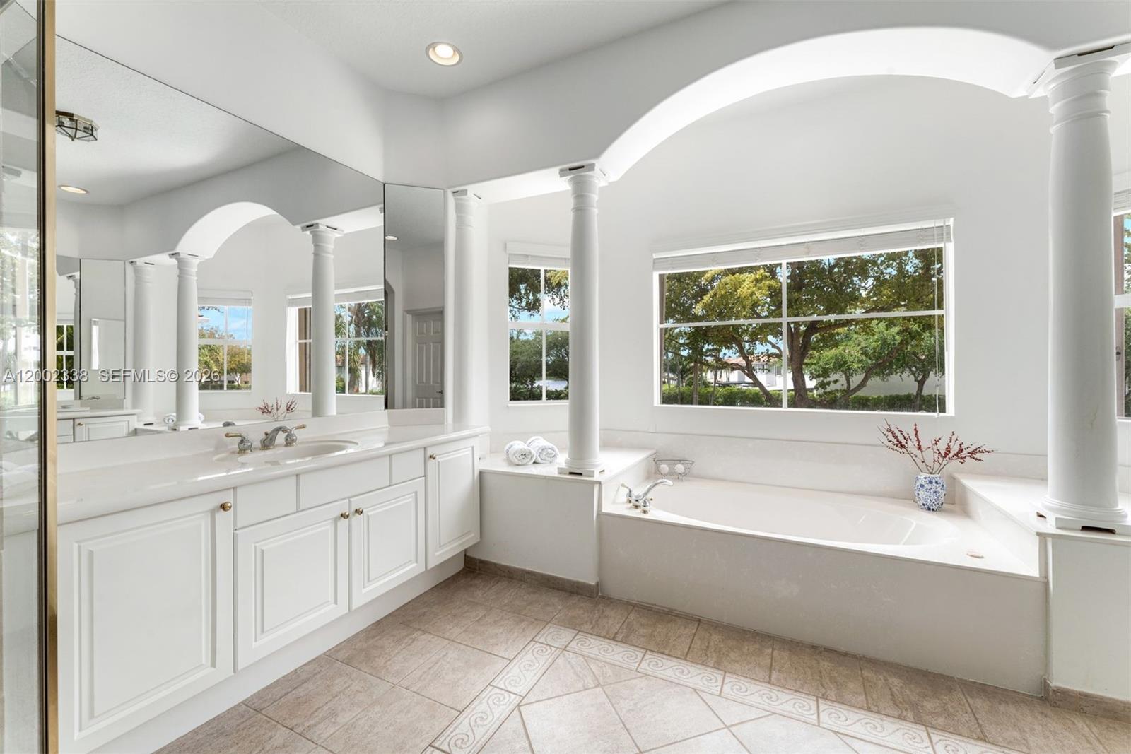 DORAL ISLES MEDITERRANEA - Residential