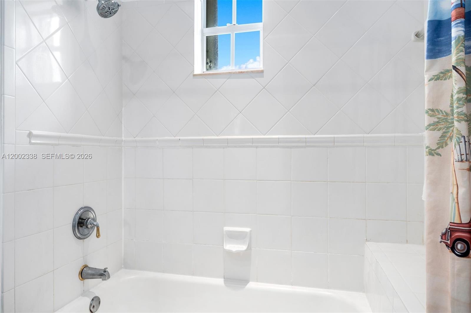 DORAL ISLES MEDITERRANEA - Residential