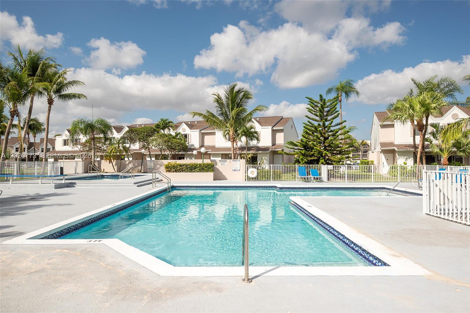 ANTIGUA AT CNTRY CLUBOF M - Residential Lease
