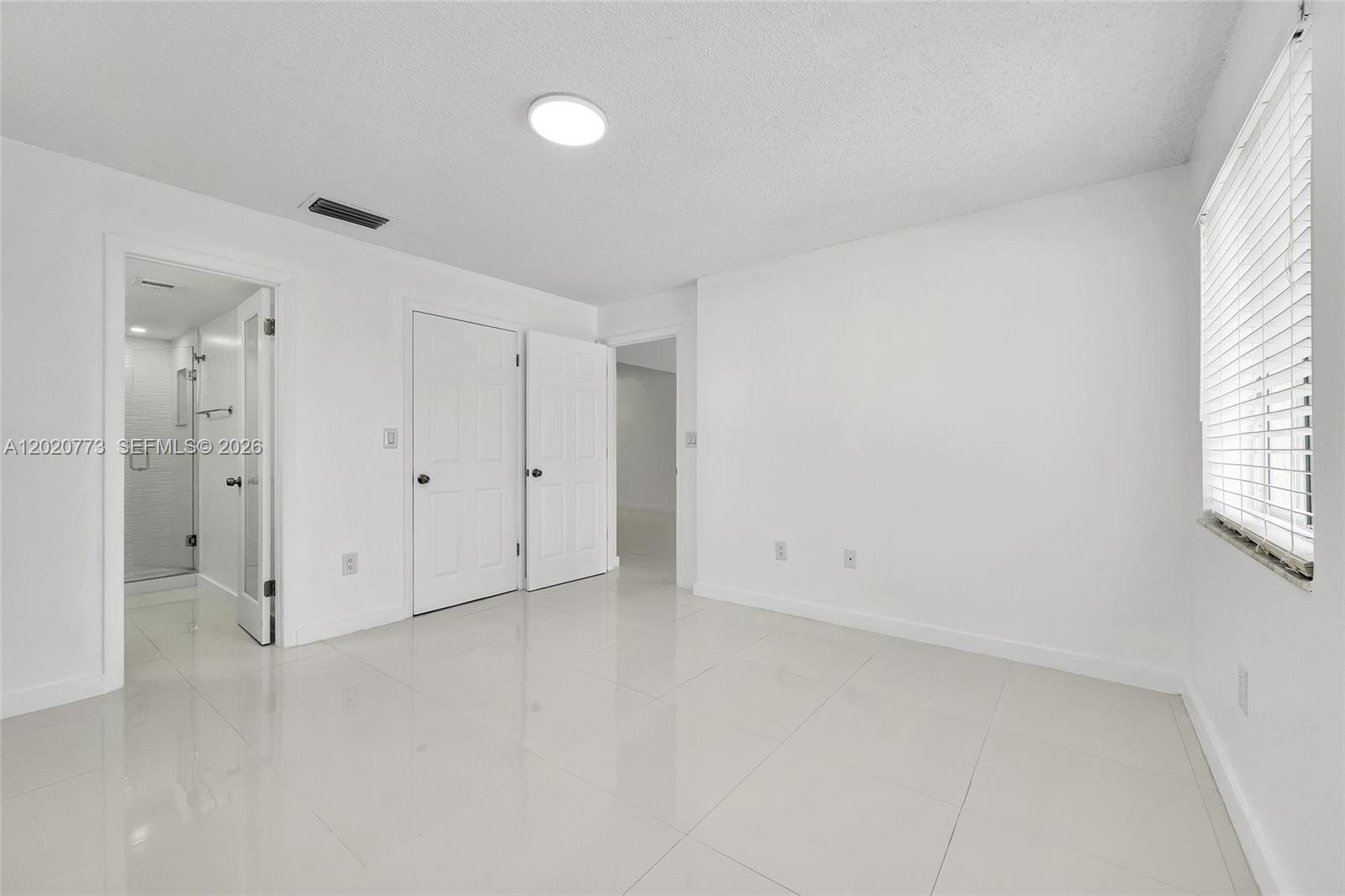 ANTIGUA AT CNTRY CLUBOF M - Residential Lease