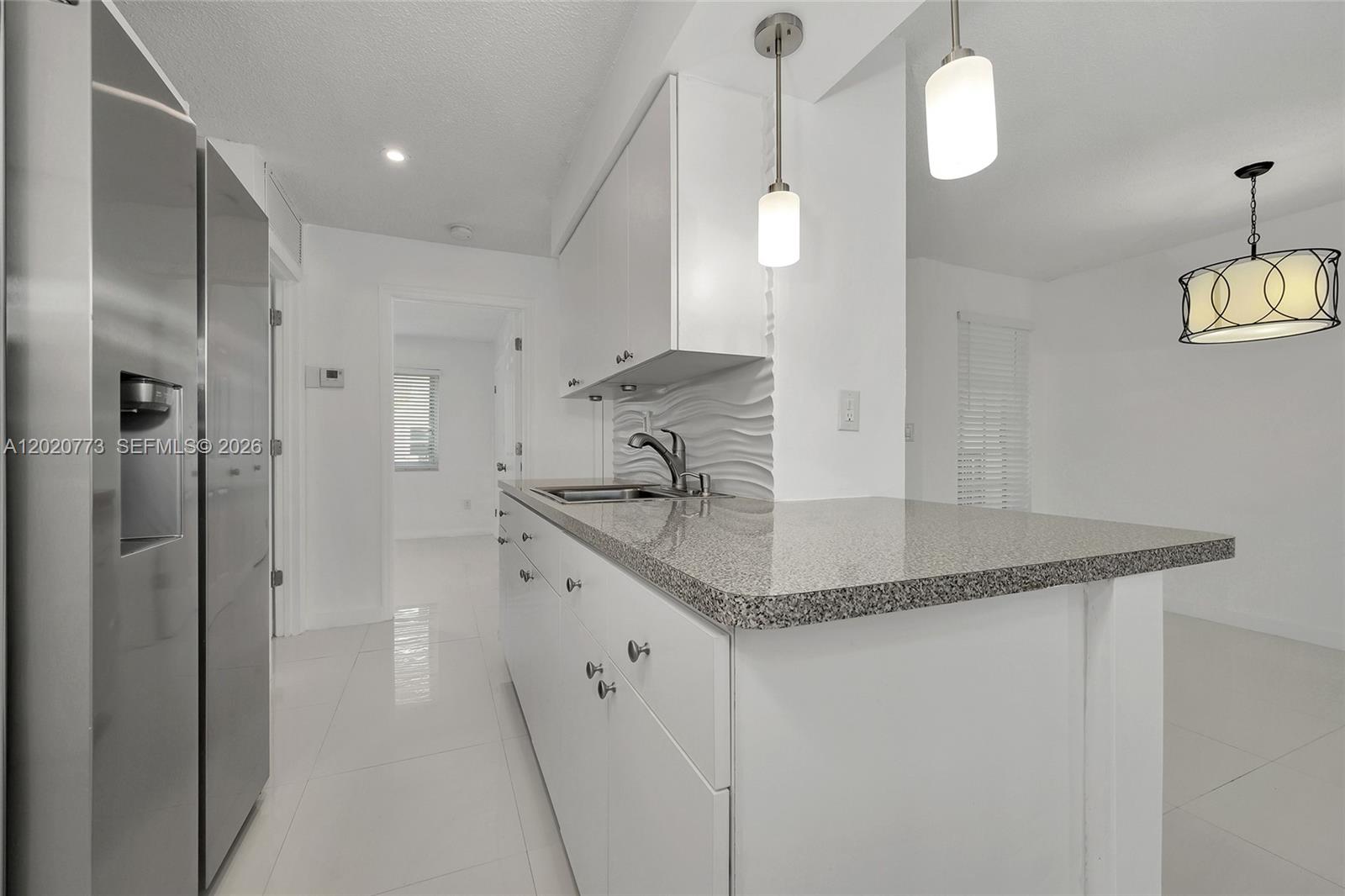 ANTIGUA AT CNTRY CLUBOF M - Residential Lease