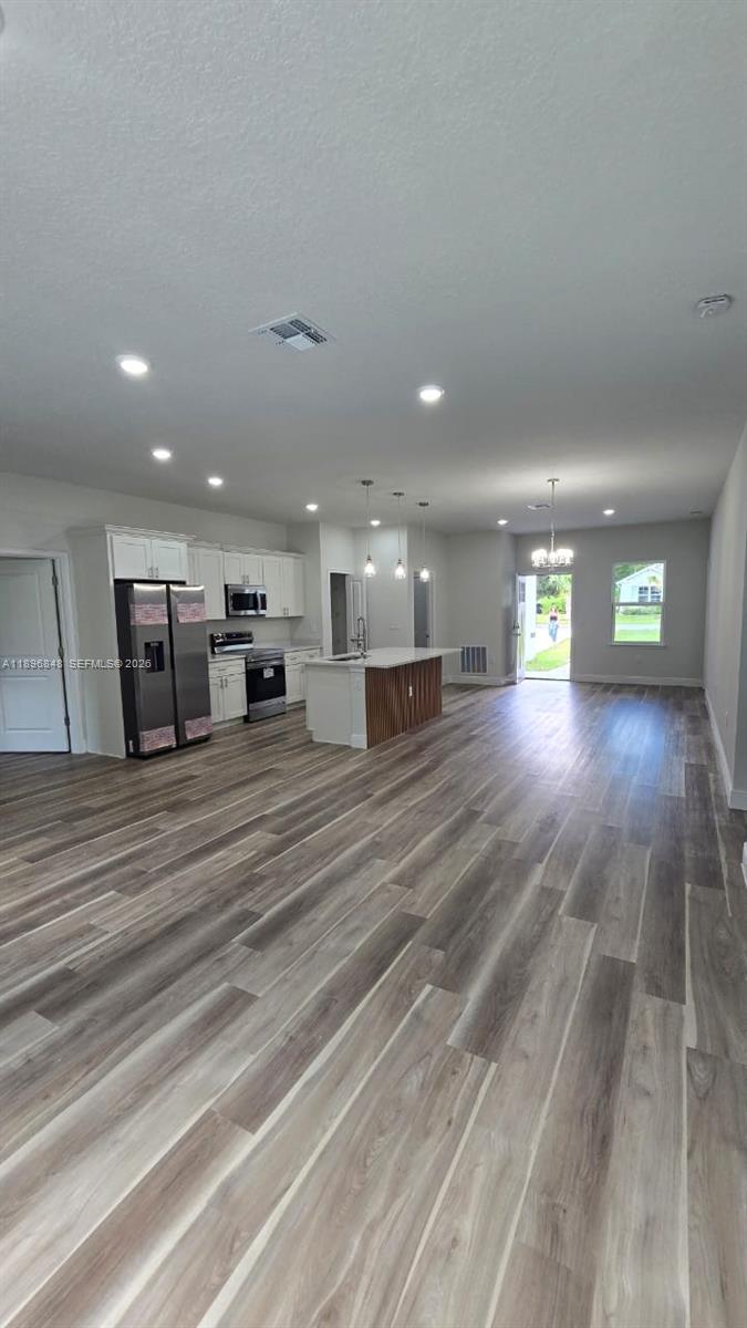 MARION OAKS UN FOUR - Residential