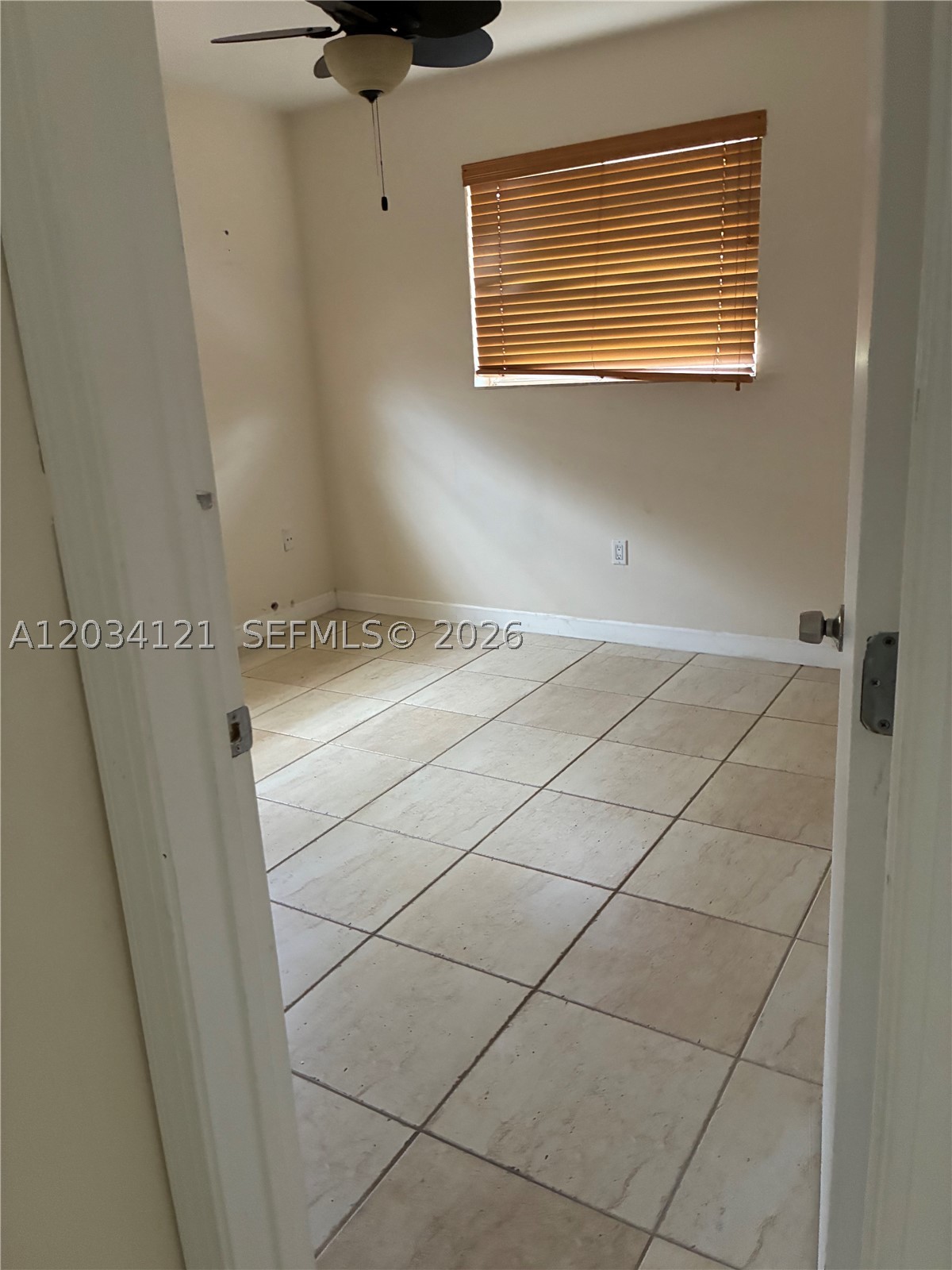 GREYKNOLL GOLF ESTS - Residential