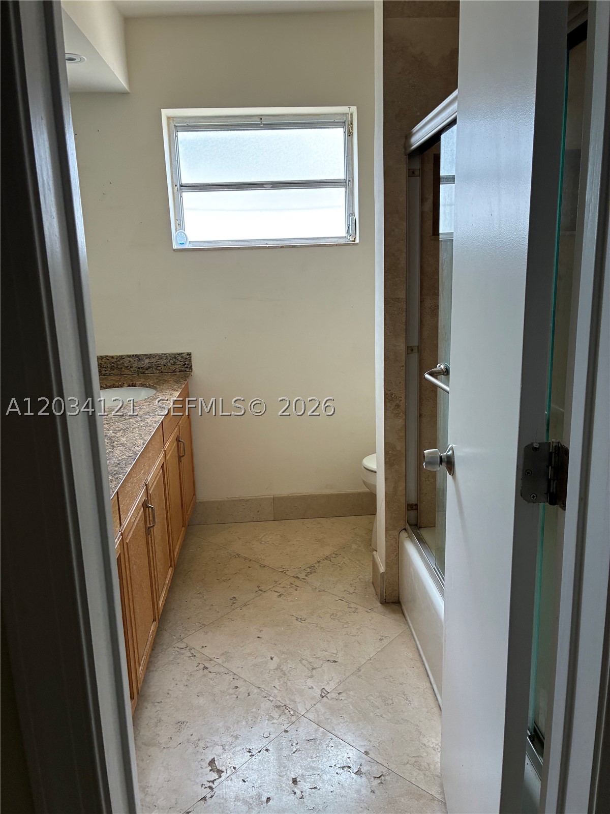 GREYKNOLL GOLF ESTS - Residential