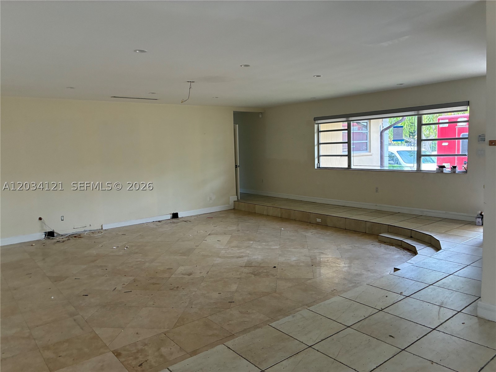 GREYKNOLL GOLF ESTS - Residential