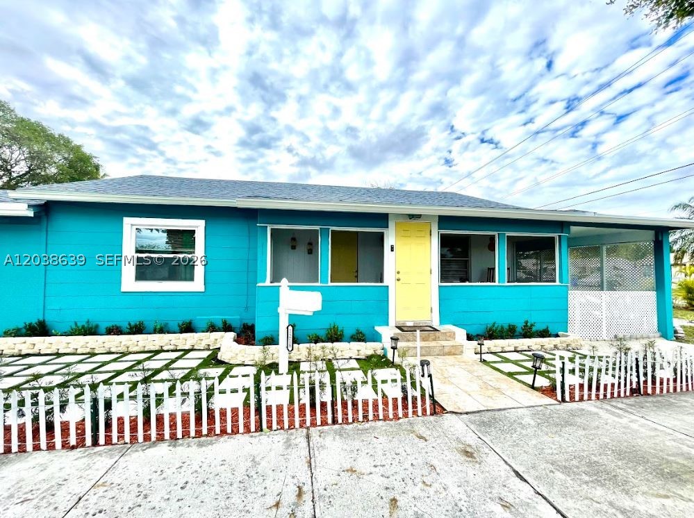 HOLLYWOOD TERRACE AMEN PL - Residential Income