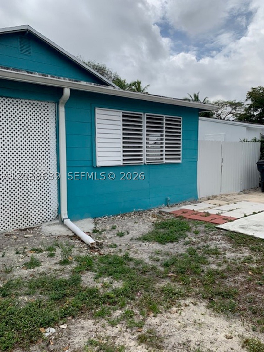 HOLLYWOOD TERRACE AMEN PL - Residential Income