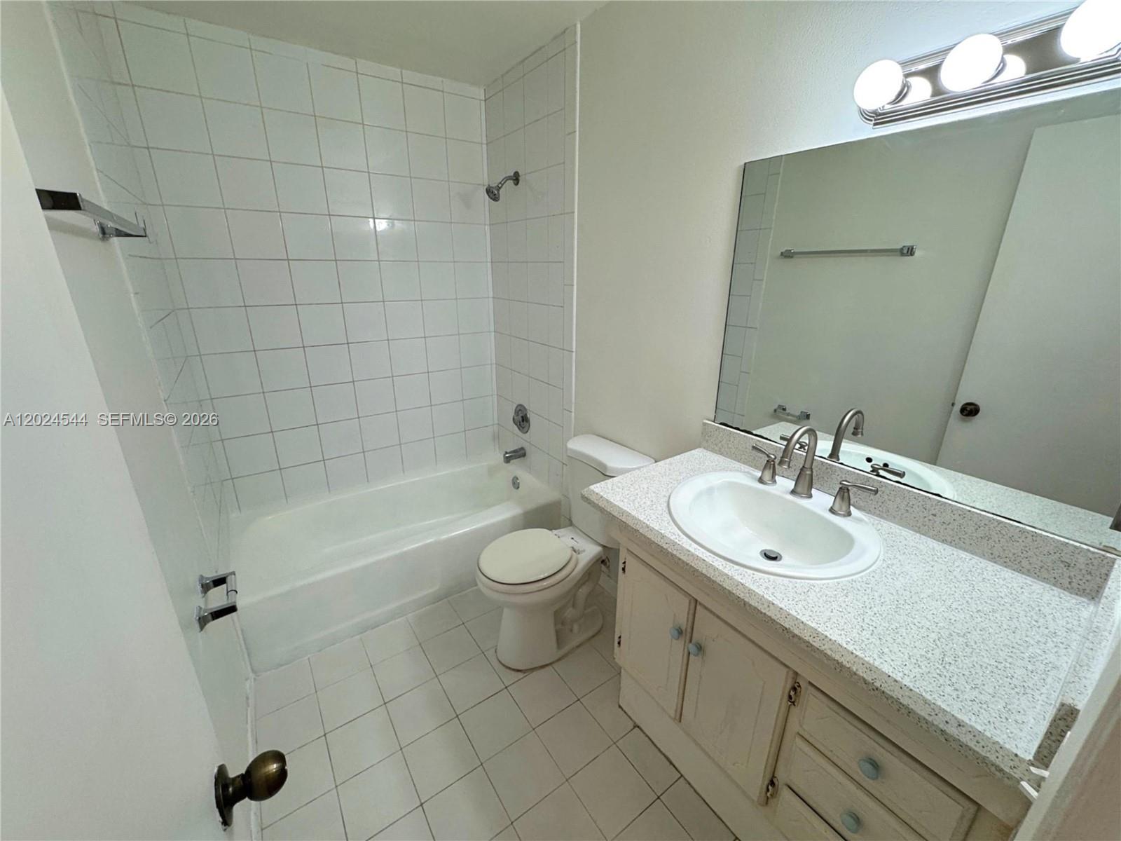 WEST DEERFIELD BEACH - Residential Lease