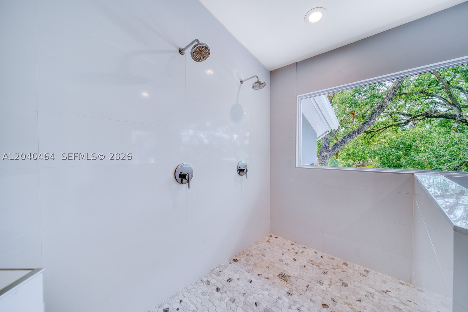 KENDALE SOUTH SEC 1 - Residential