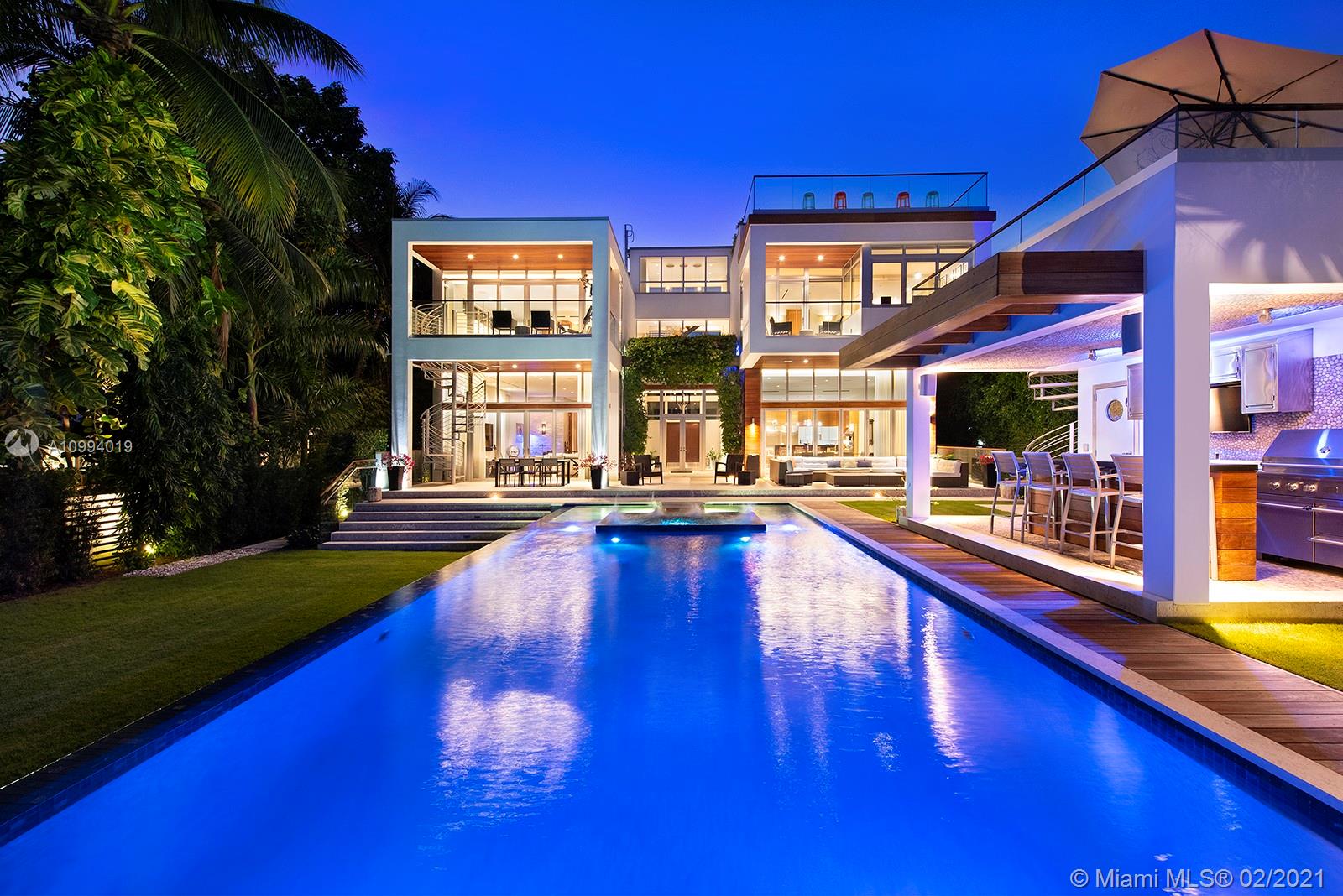 SUNSET LAKE EXTENSION - Residential