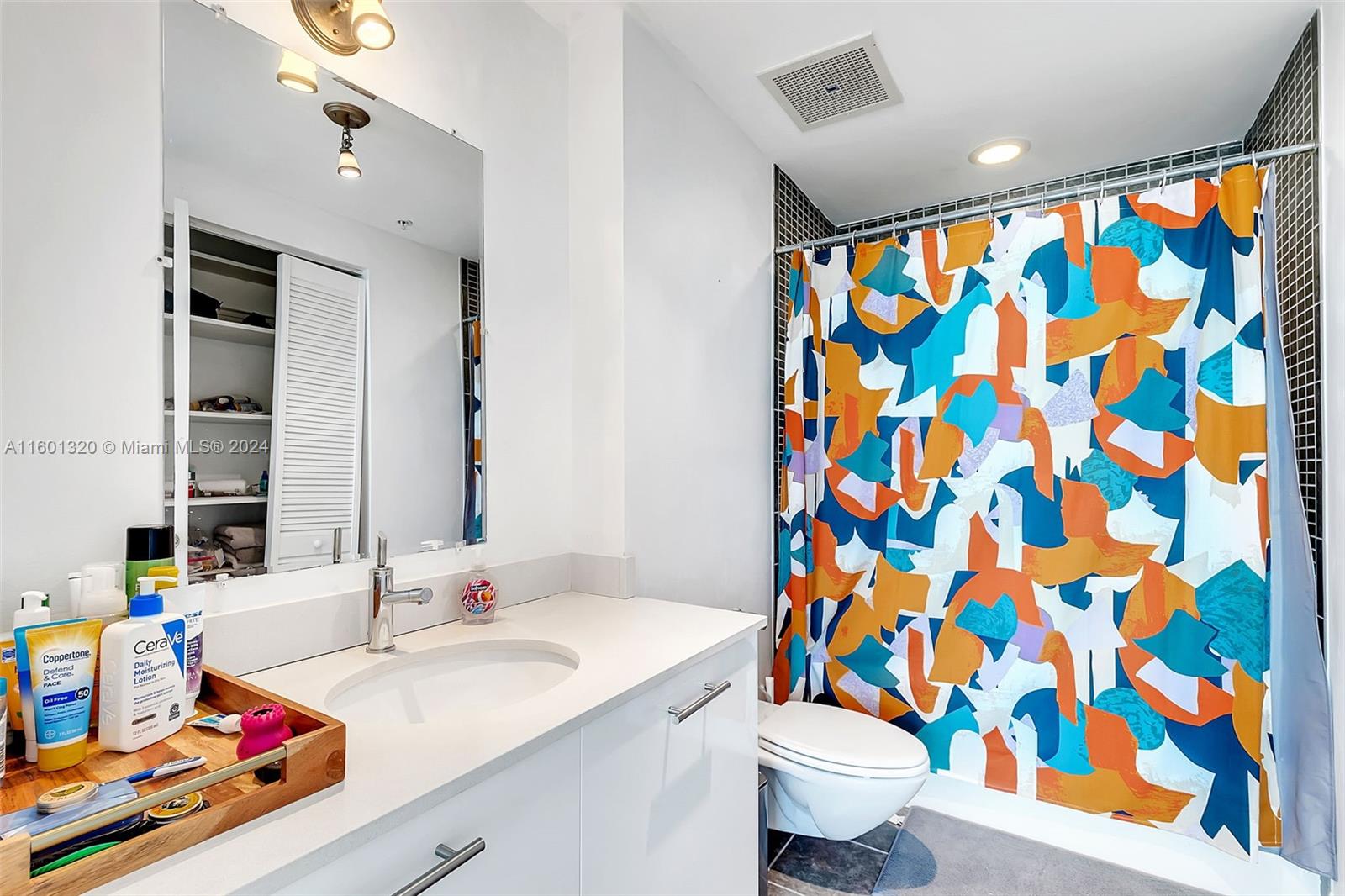 TWO MIDTOWN MIAMI CONDO - Residential Lease