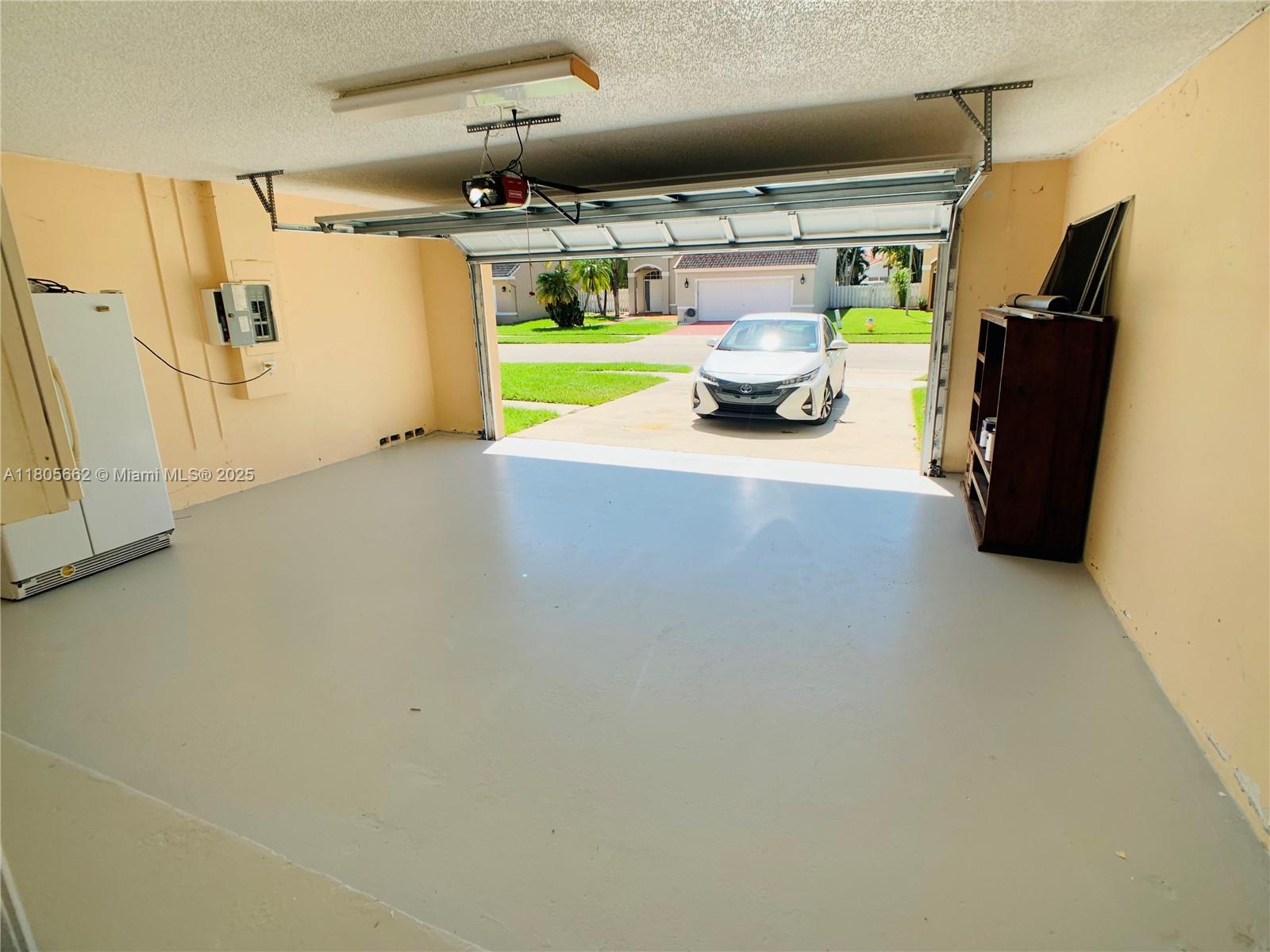 CHAPEL TRAIL II - Residential Lease