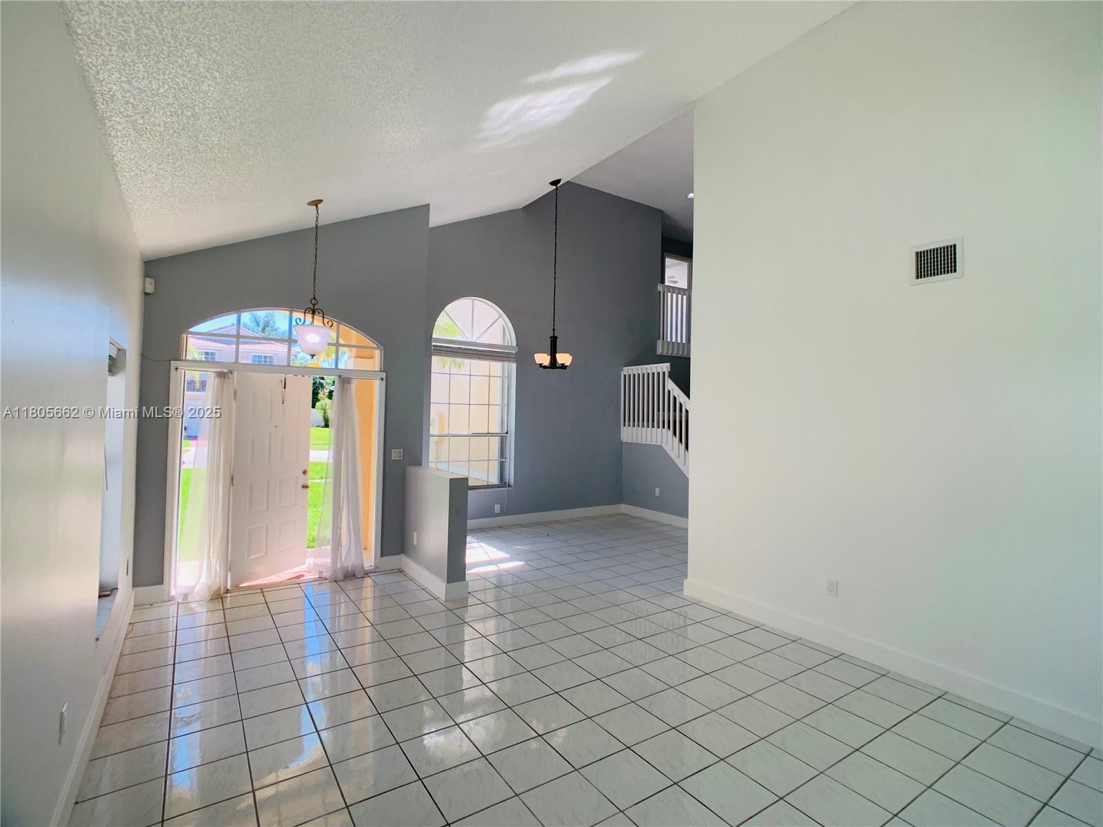 CHAPEL TRAIL II - Residential Lease
