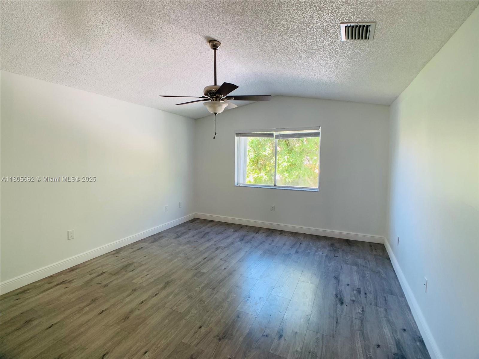 CHAPEL TRAIL II - Residential Lease