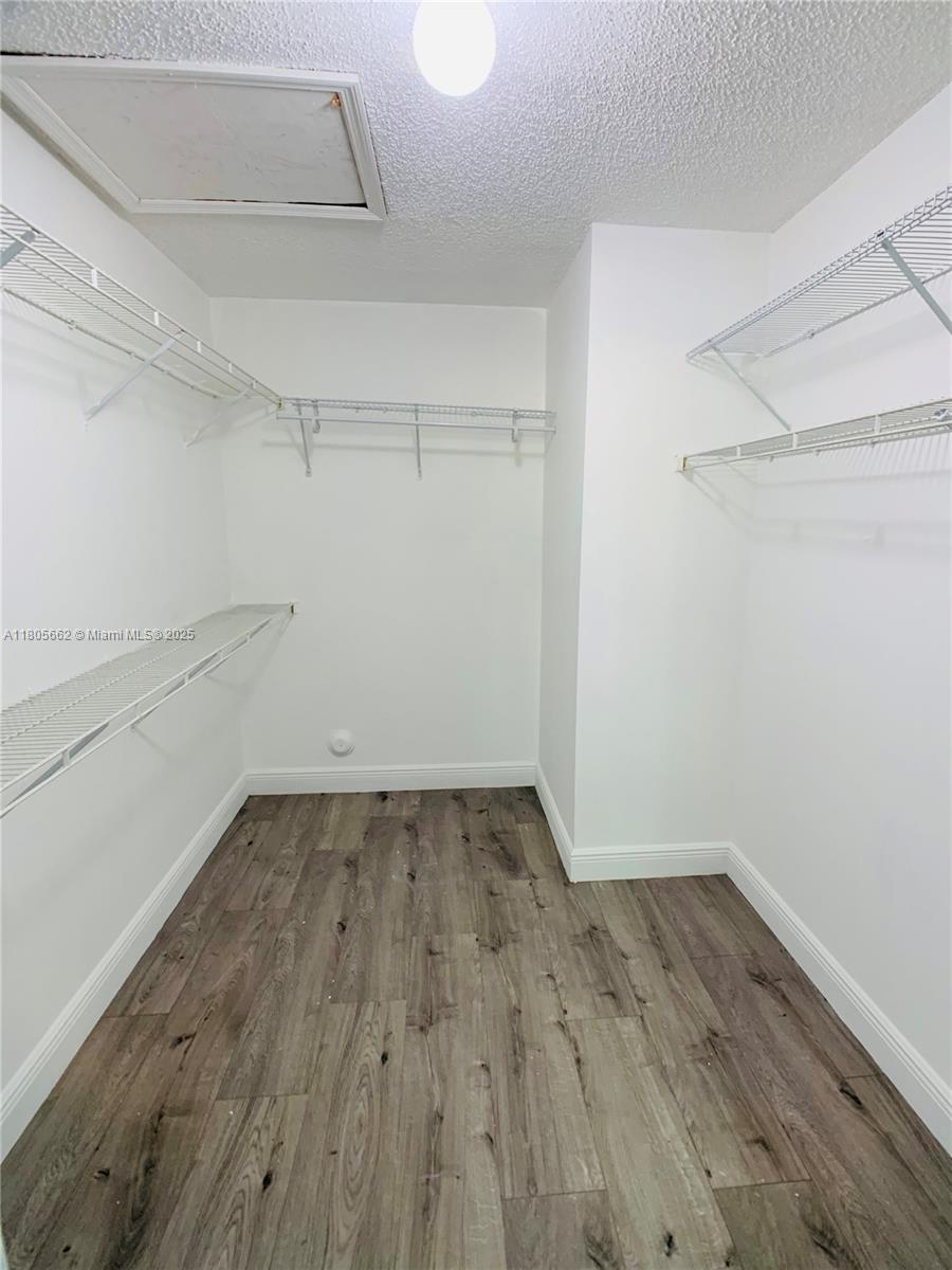 CHAPEL TRAIL II - Residential Lease