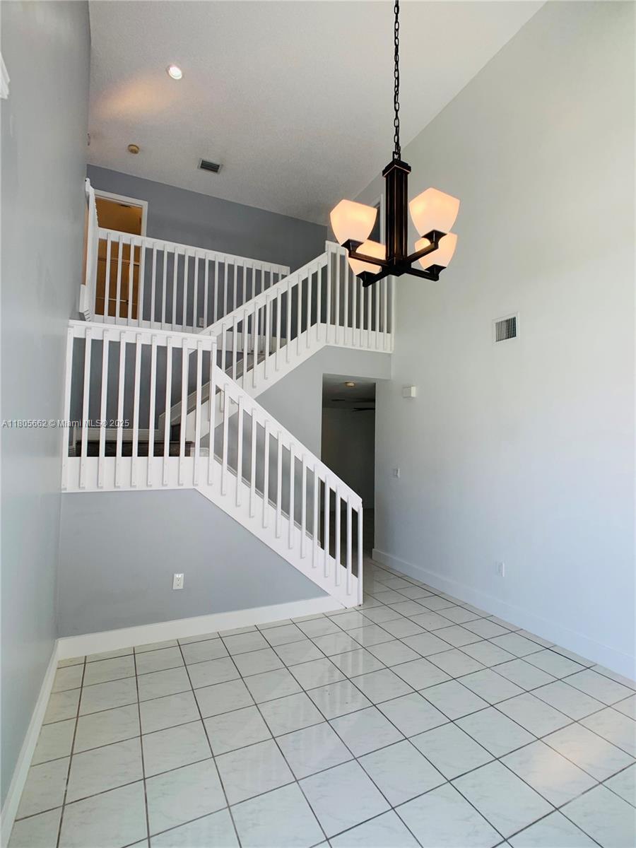 CHAPEL TRAIL II - Residential Lease