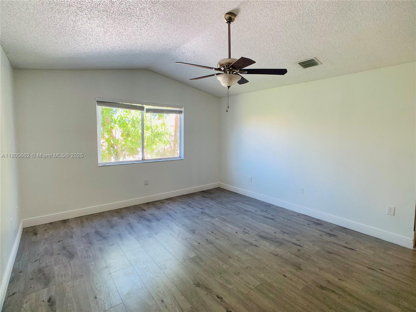 CHAPEL TRAIL II - Residential Lease