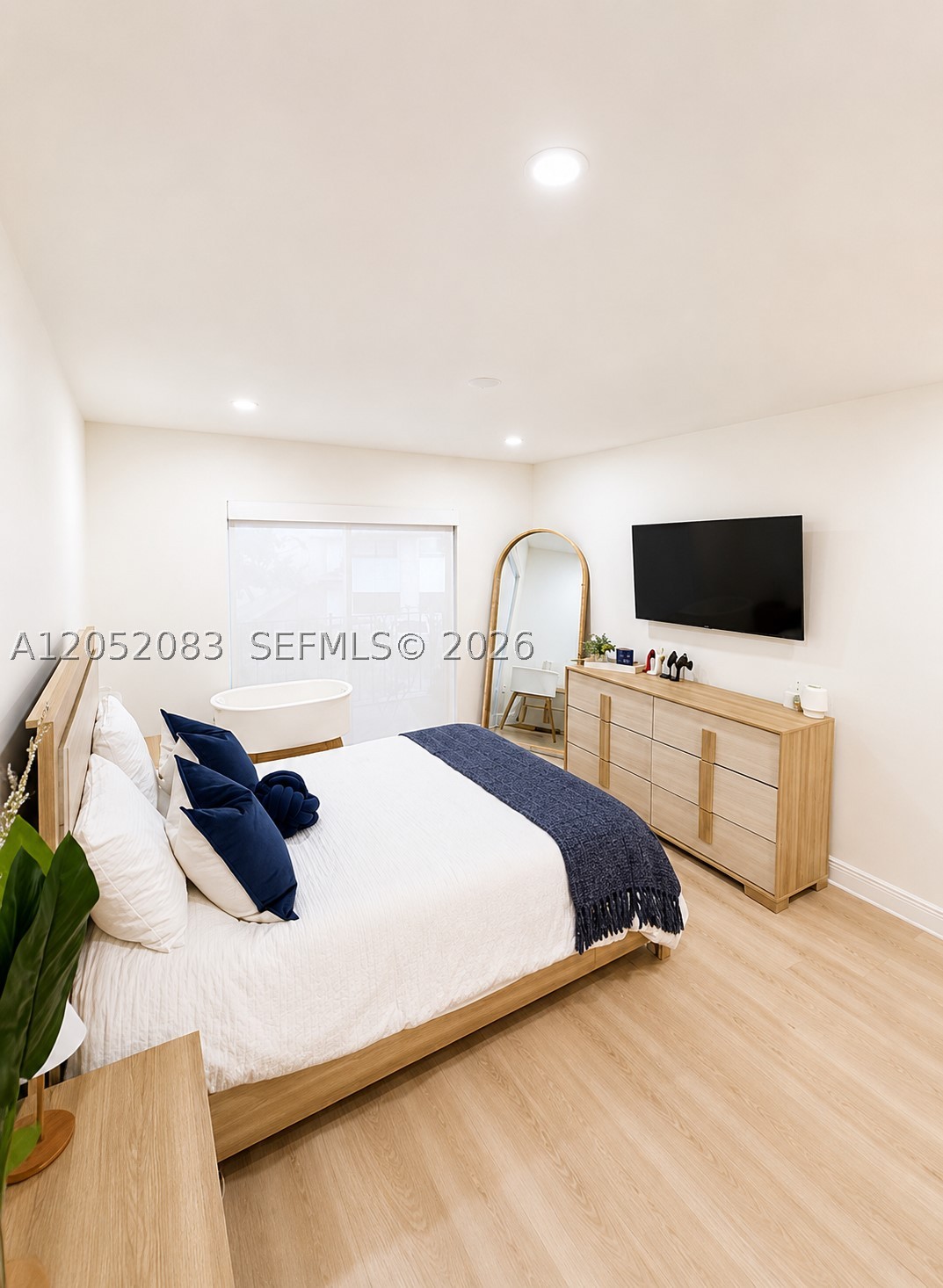 PLAYA LAGO CONDO PH II - Residential