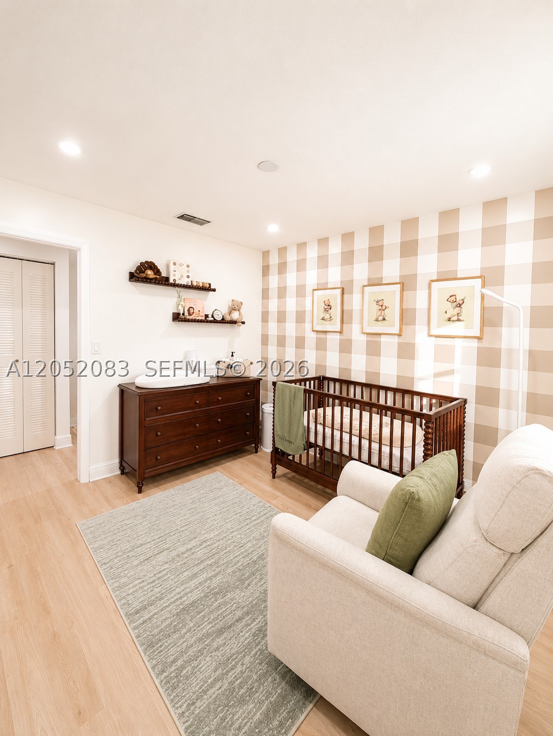 PLAYA LAGO CONDO PH II - Residential