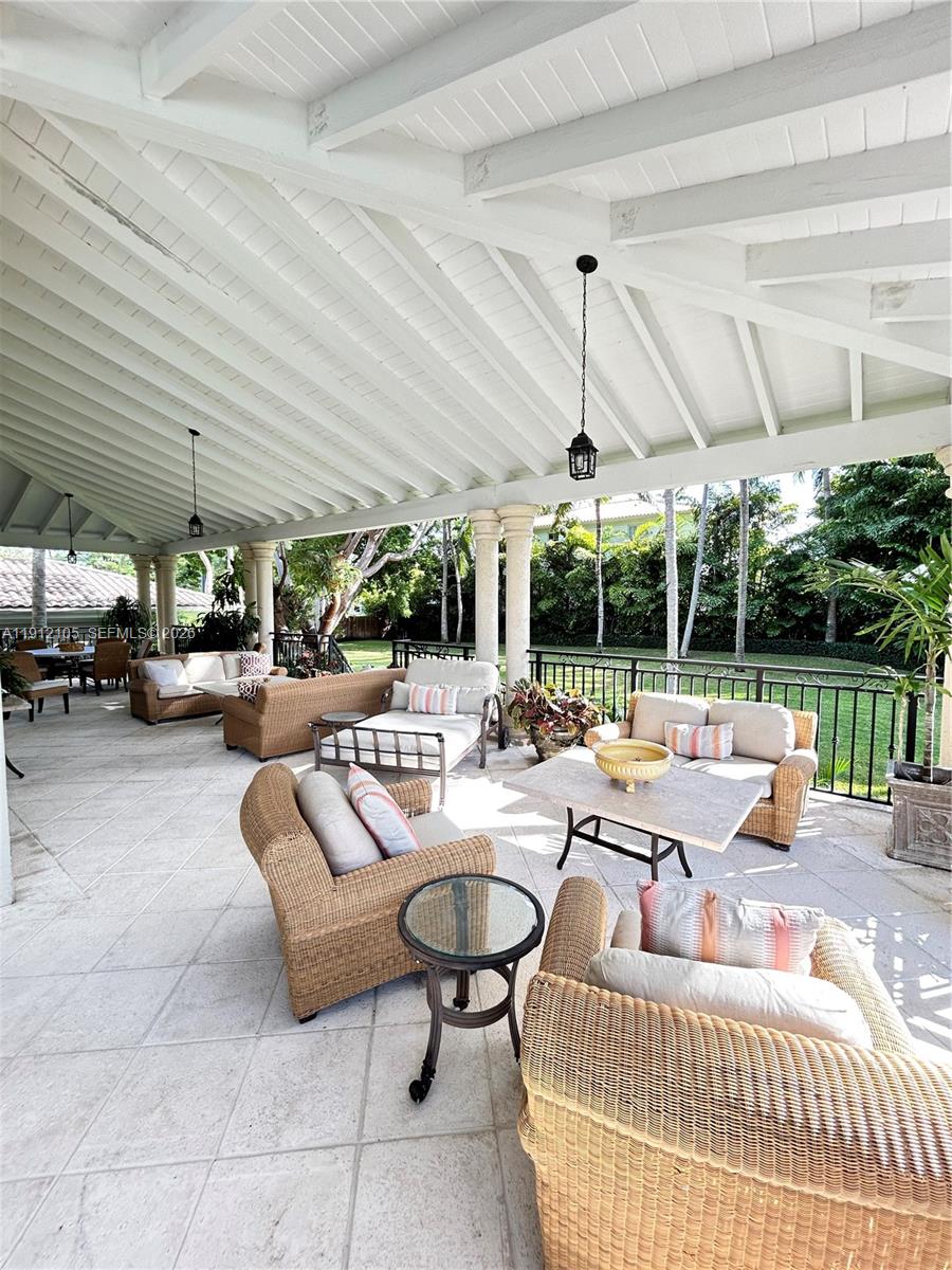 HURRICANE COVE - Residential