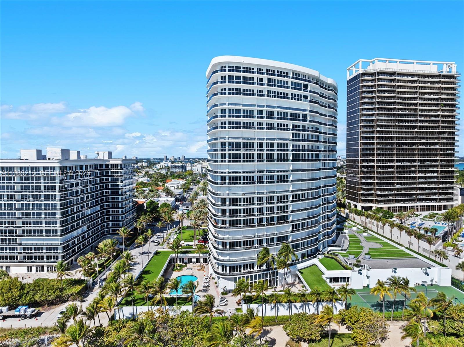 MAJESTIC TOWER - Residential