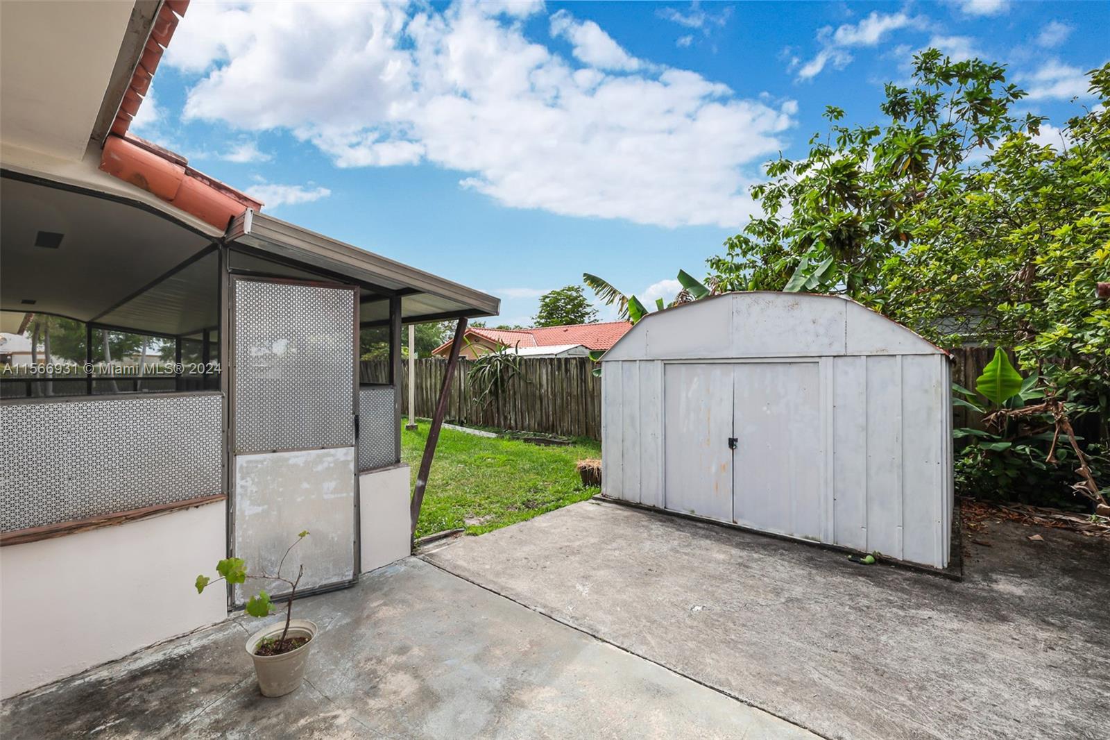 SEVILLA GARDENS SEC 1 - Residential