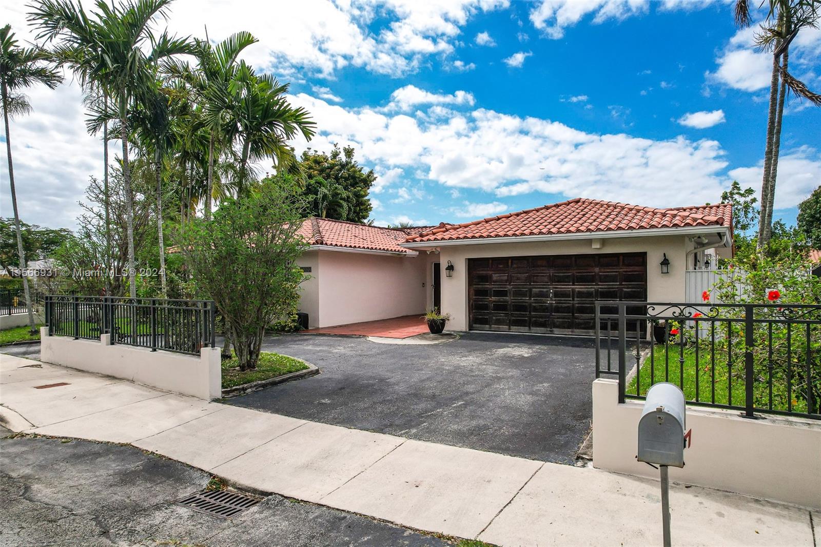 SEVILLA GARDENS SEC 1 - Residential