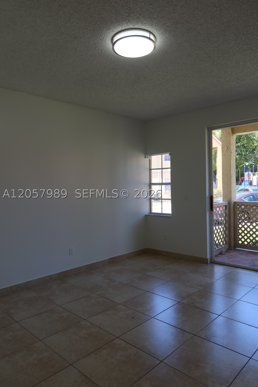 LA HACIENDA COUNTRY CLUB - Residential
