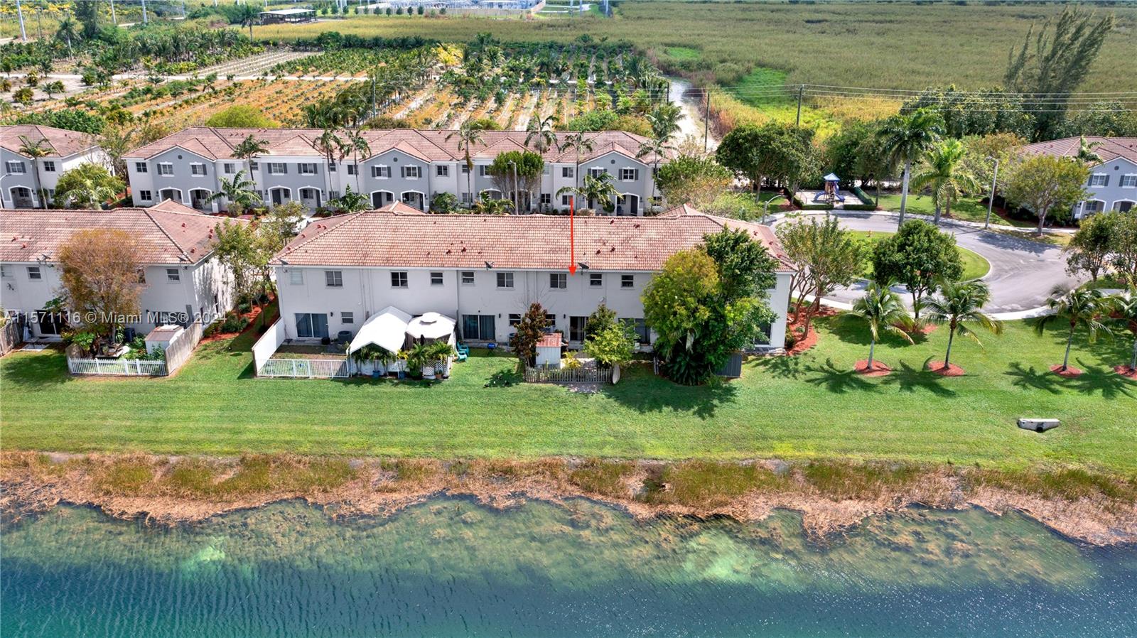 VENETIA GROVE - Residential