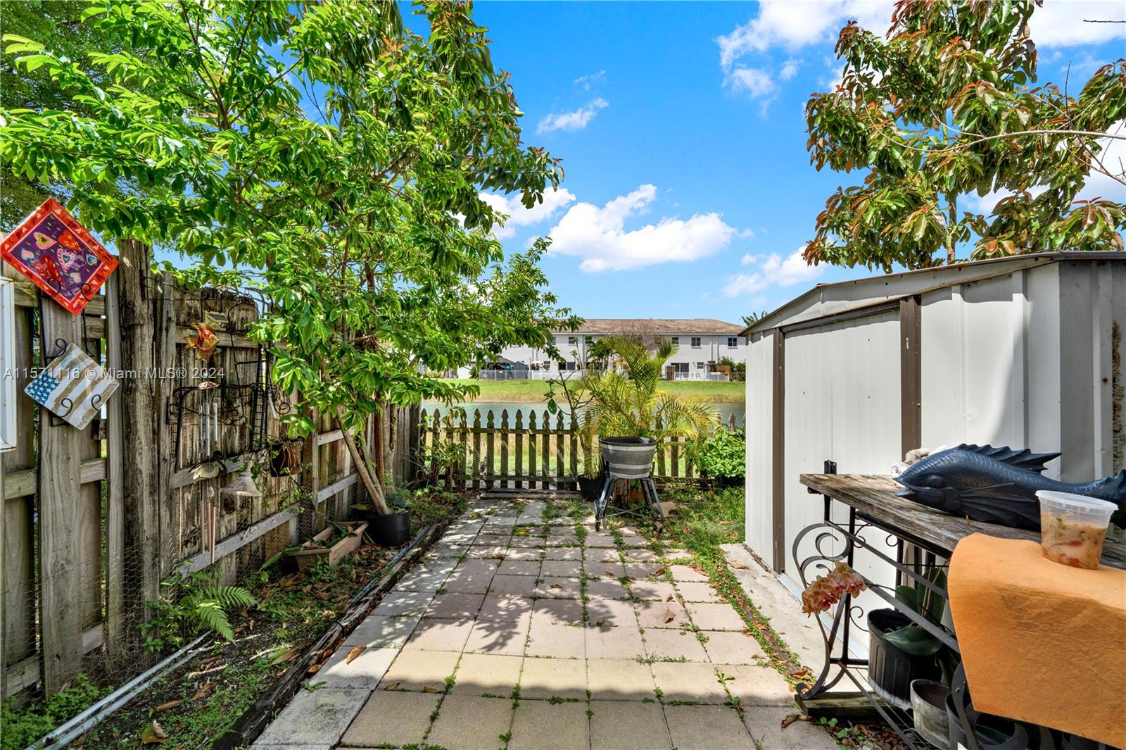 VENETIA GROVE - Residential