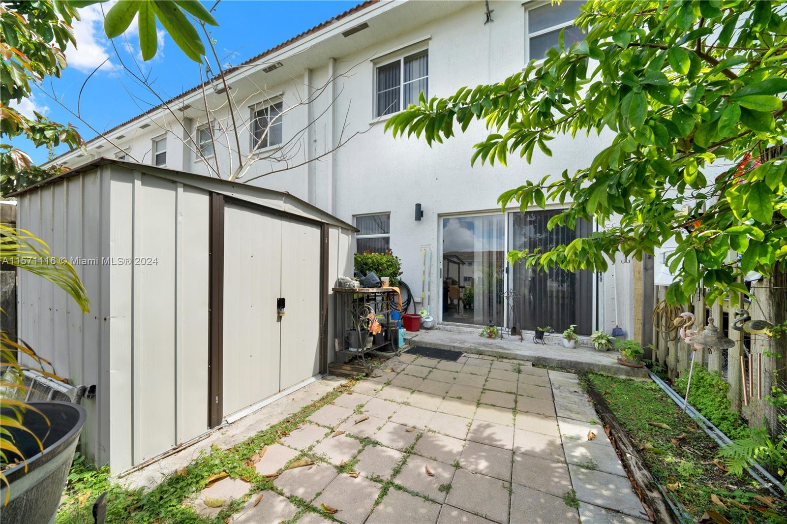 VENETIA GROVE - Residential