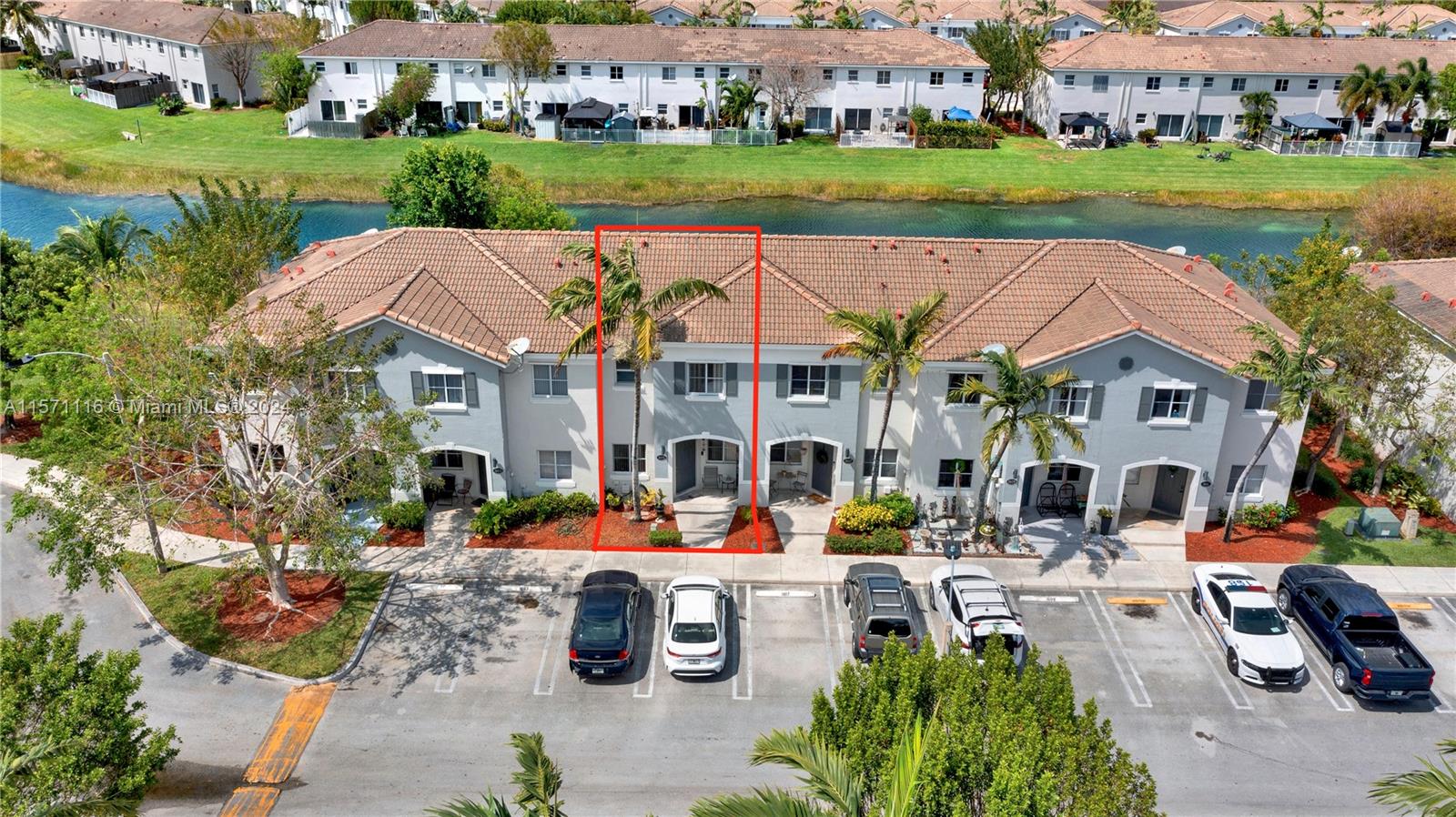 VENETIA GROVE - Residential
