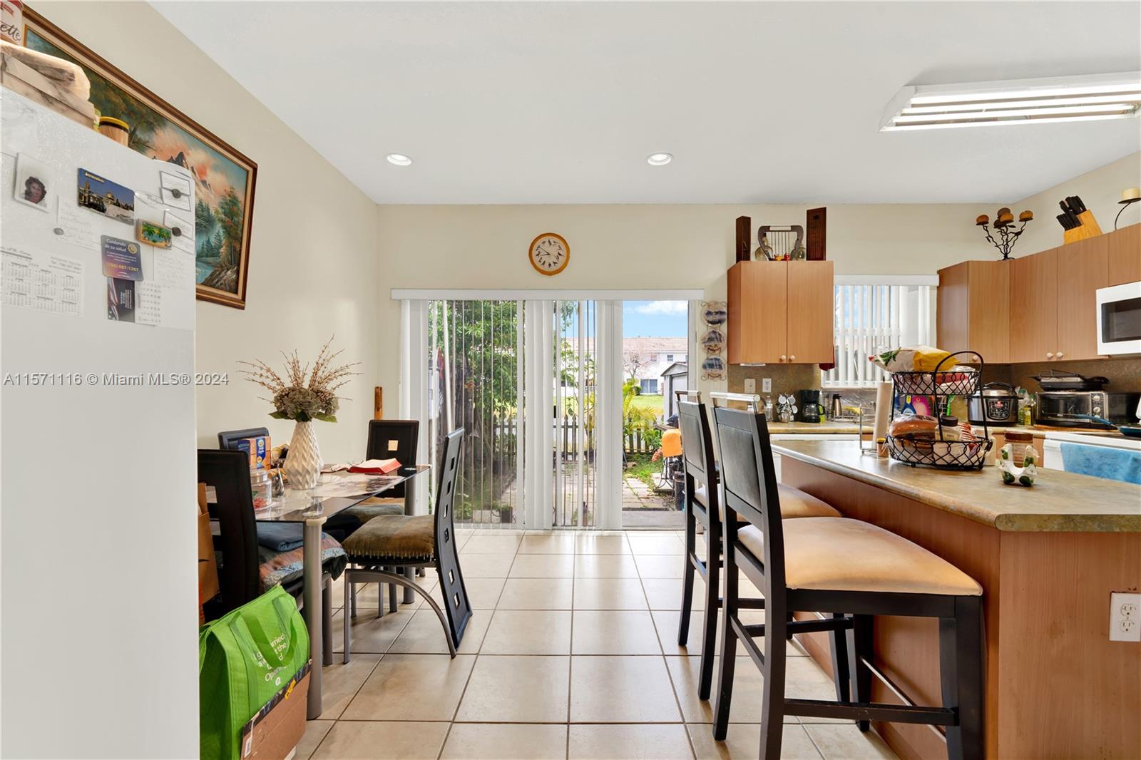 VENETIA GROVE - Residential