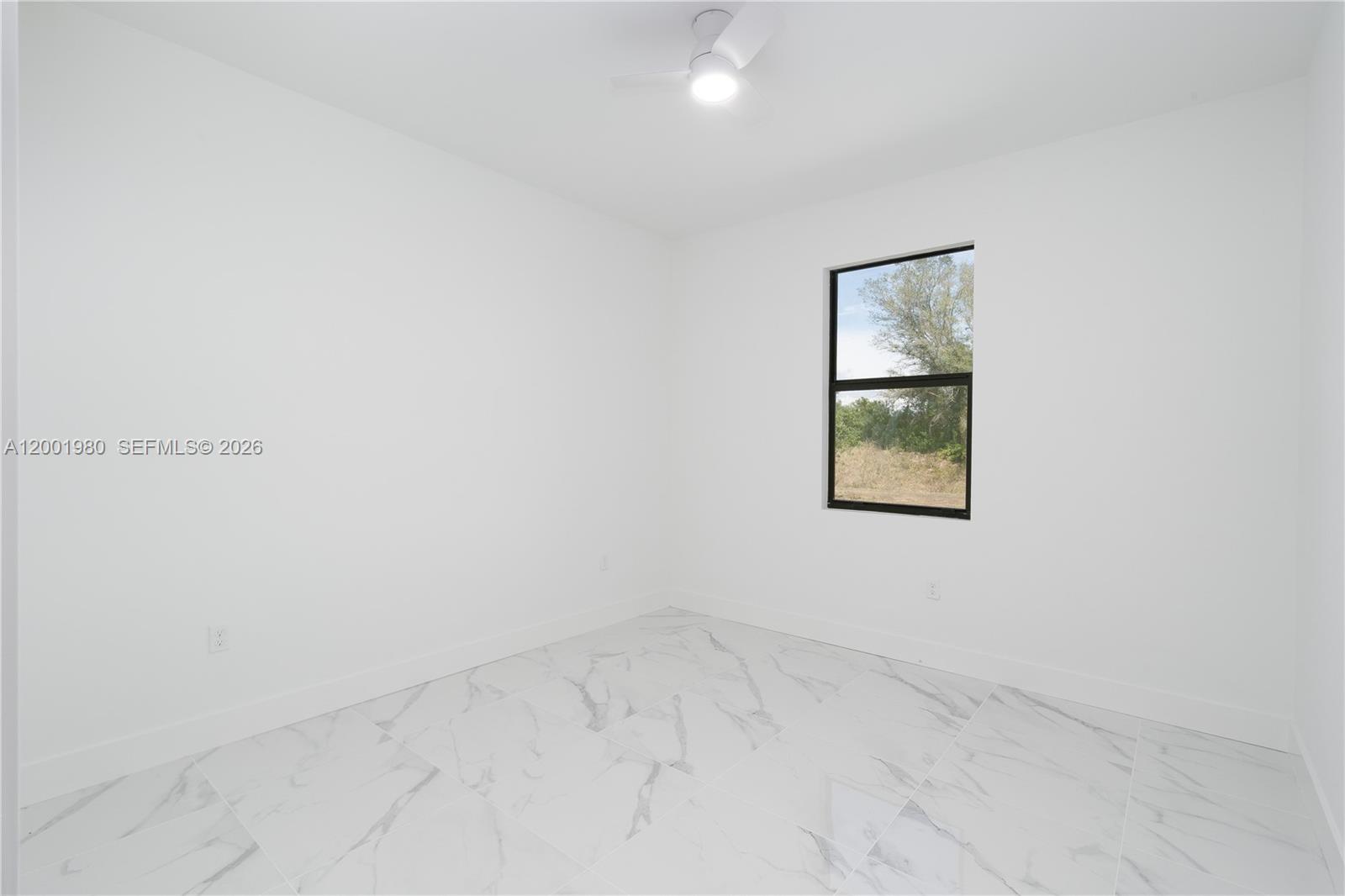 Mirror Lakes - Residential