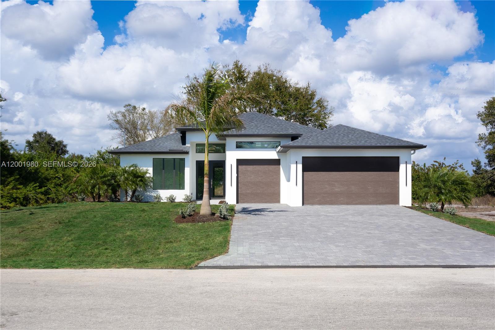 Mirror Lakes - Residential