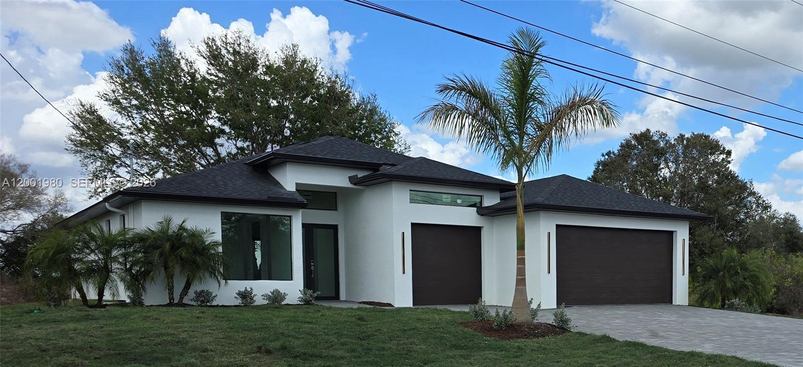 Mirror Lakes - Residential