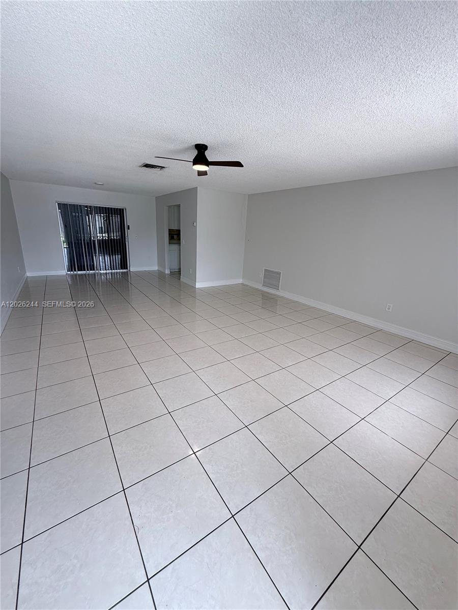 SANDALFOOT COVE SEC 5 - Residential Lease