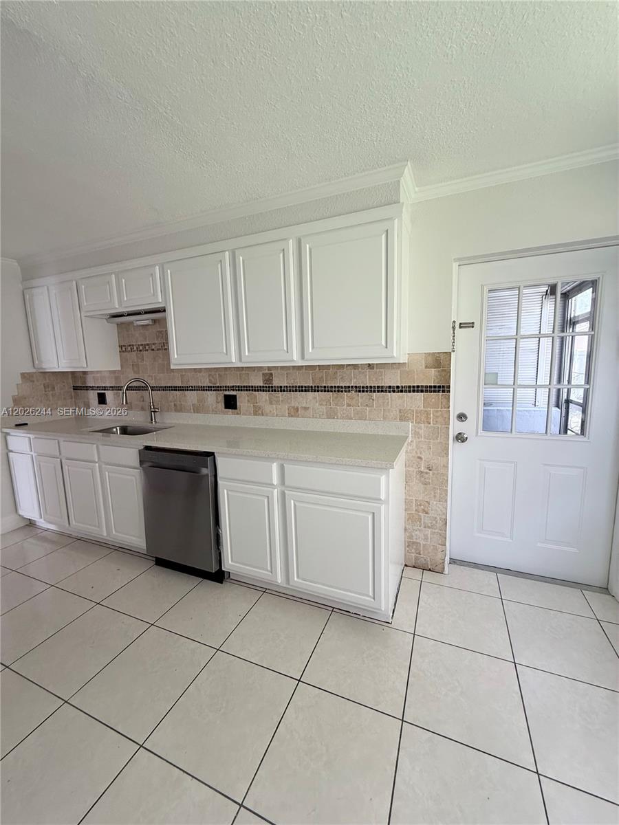 SANDALFOOT COVE SEC 5 - Residential Lease