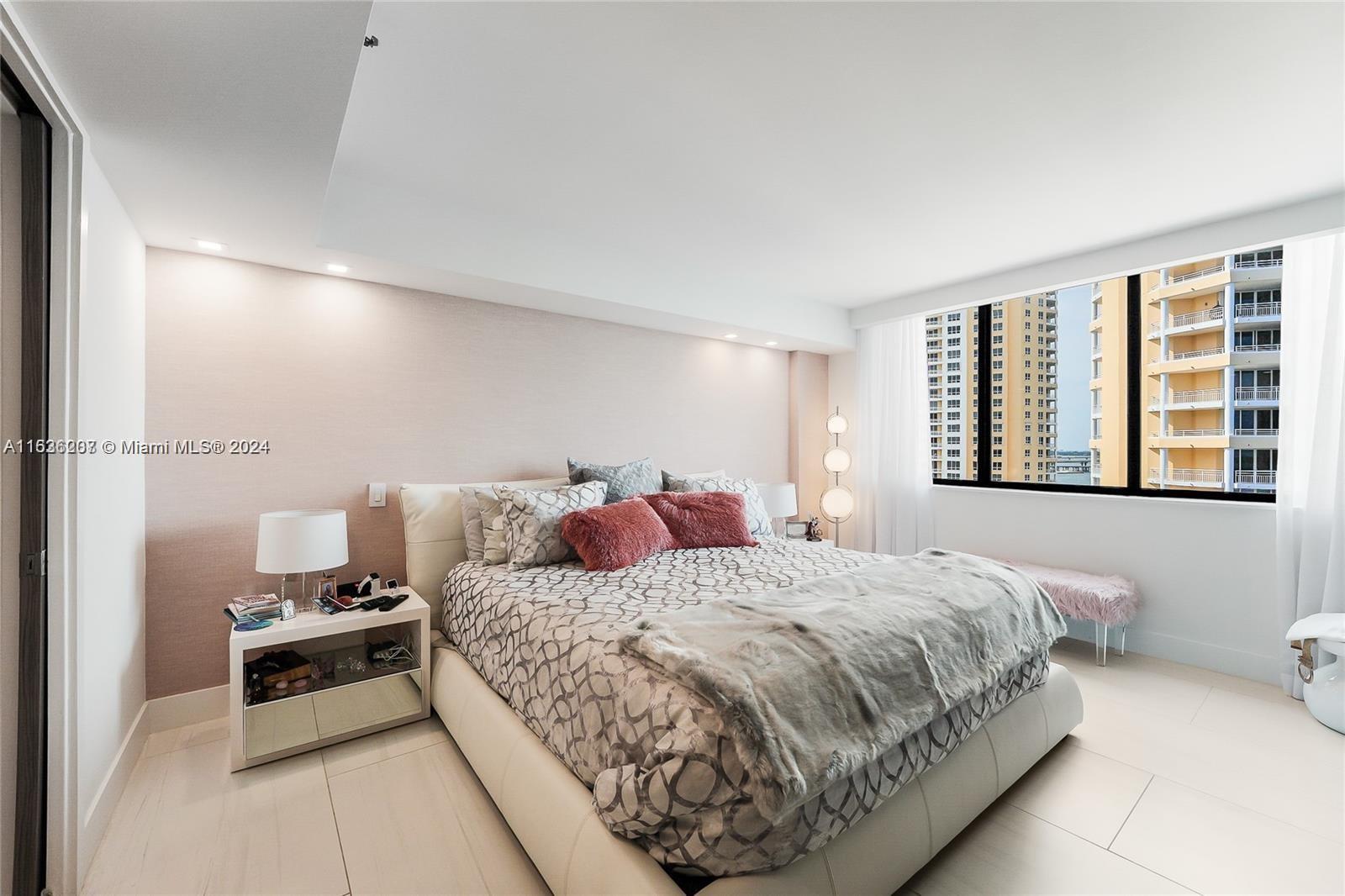 BRICKELL KEY II CONDO - Residential