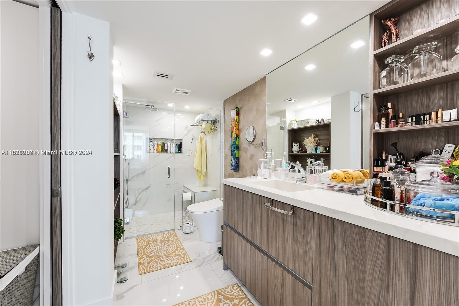 BRICKELL KEY II CONDO - Residential
