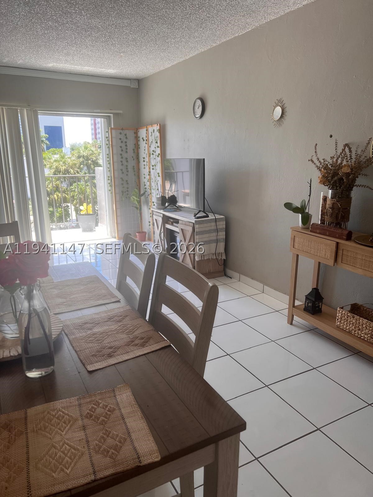 EL LAGO CONDO - Residential