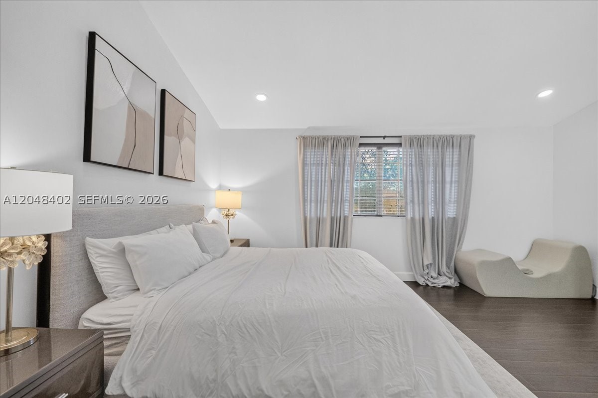 CYPRESS AT WOODMONT III - Residential