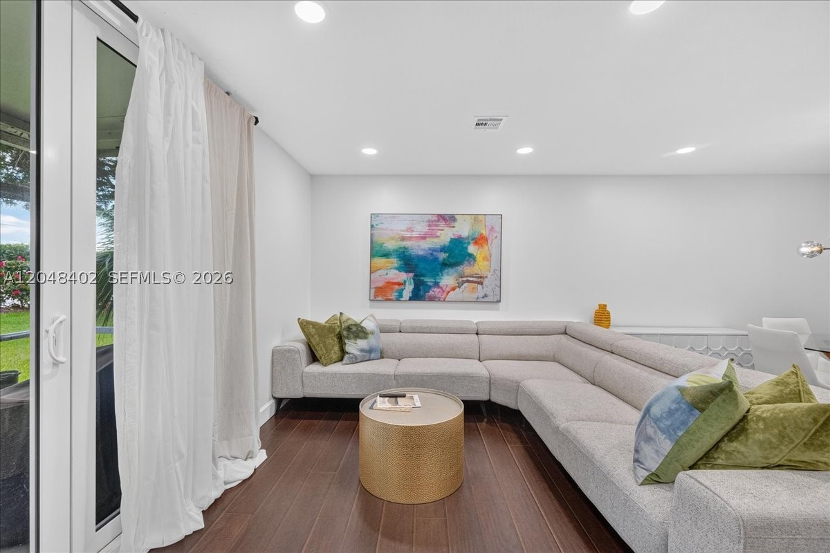 CYPRESS AT WOODMONT III - Residential