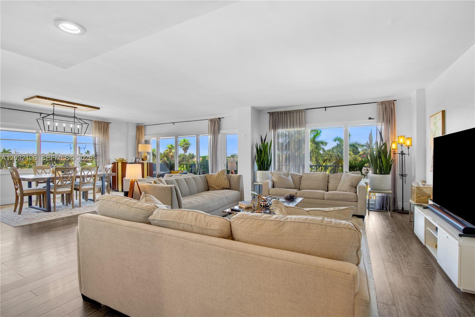 Seller is offering a $5000 credit towards buyers closing costs and prepaids at the time of closing. Prime corner unit on iconic Las Olas. Fully renovated, spacious, and 100% turn-key — ready to move in today. Massive open floor plan with stunning water views from every window. Killer kitchen featuring a huge island, built-in wine fridge, and bar — built for entertaining. Oversized primary suite with massive walk-in closet, large second bedroom, and in-unit washer/dryer. Impact windows + 24-hour doorman.
Just steps to Las Olas and the beach. Heated pool, gym, library, and freshly renovated lobby.
This is an aggressively priced opportunity with a motivated seller.