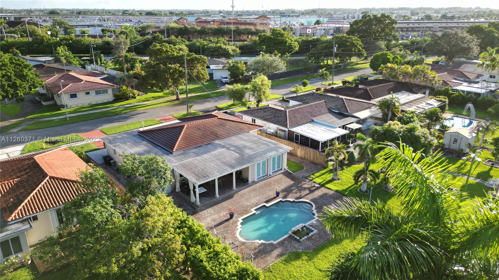 BASS LAKE ESTATES - Residential