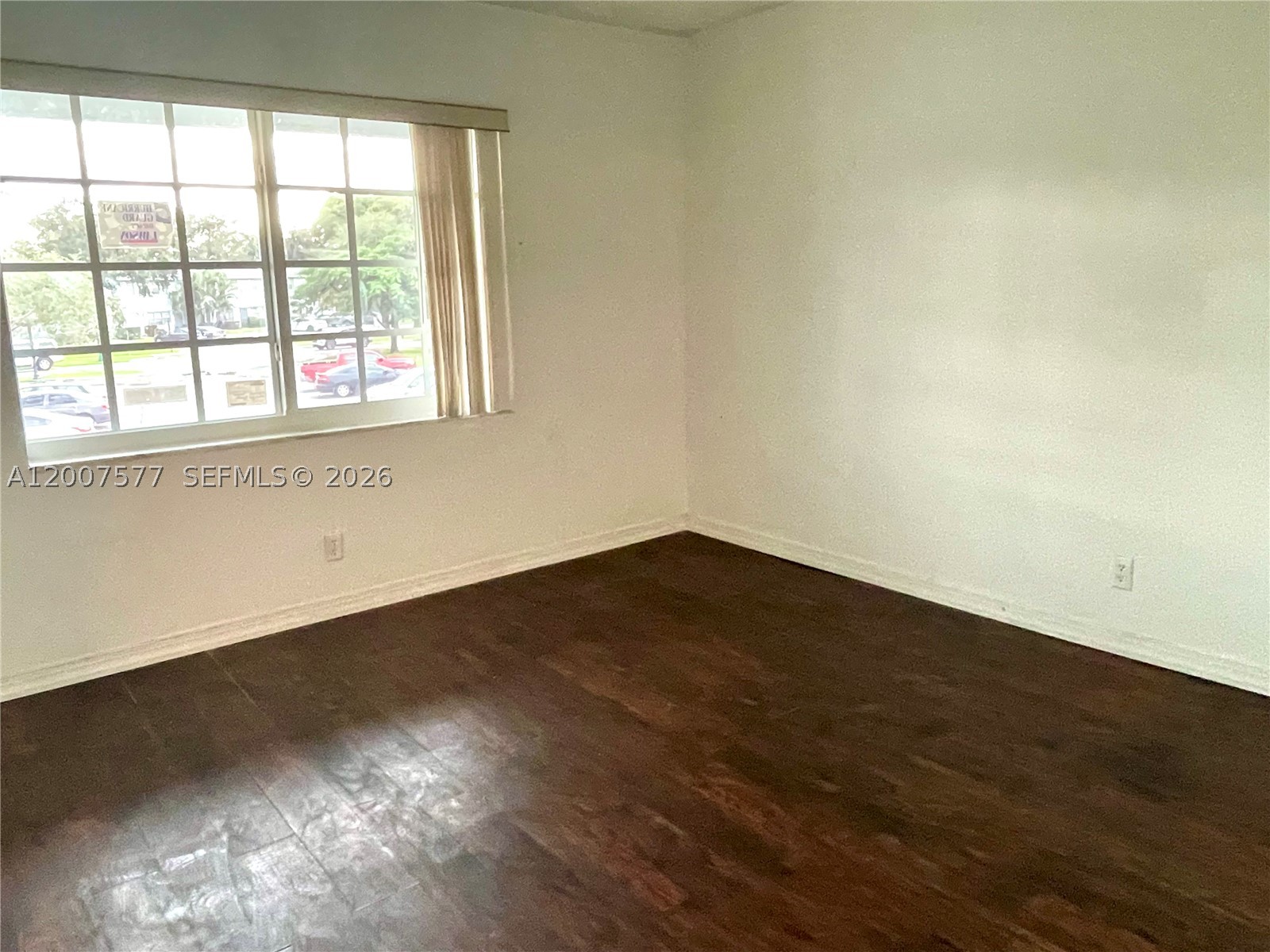 ARROWHEAD GOLF & TENNIS C - Residential Lease